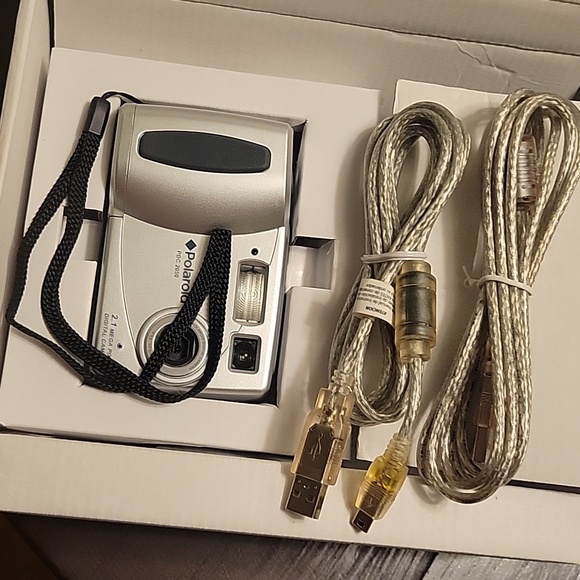 Digital Camera - Picture 2 of 2